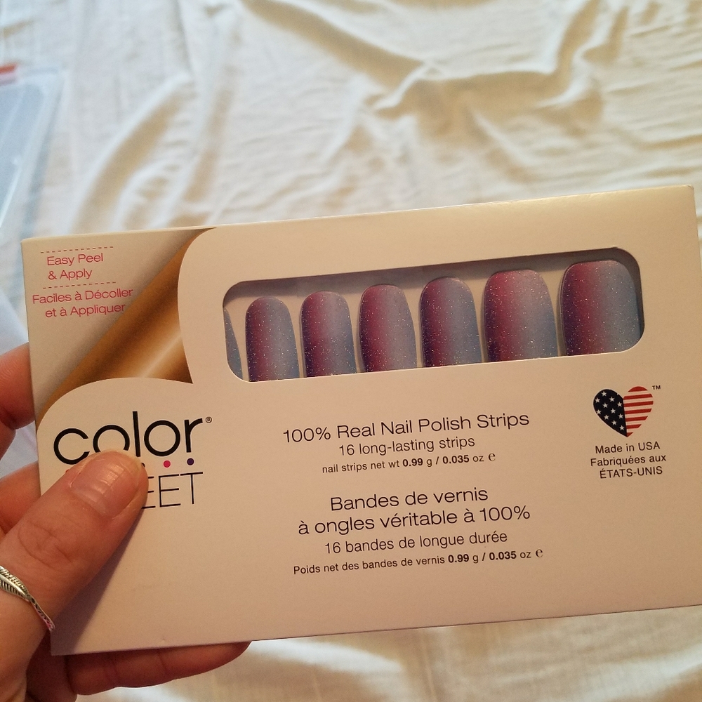 Colorstreet